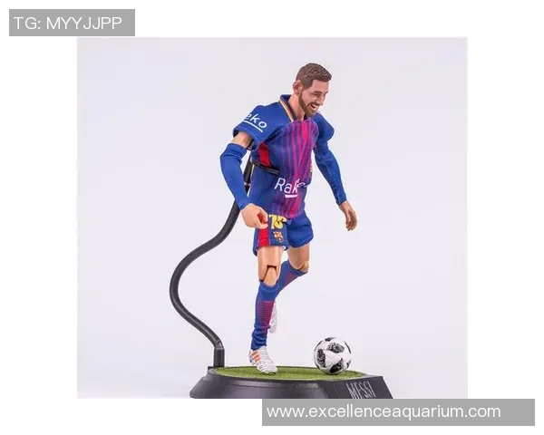 足球球星手办批发热销 多款经典球员模型等你来选购